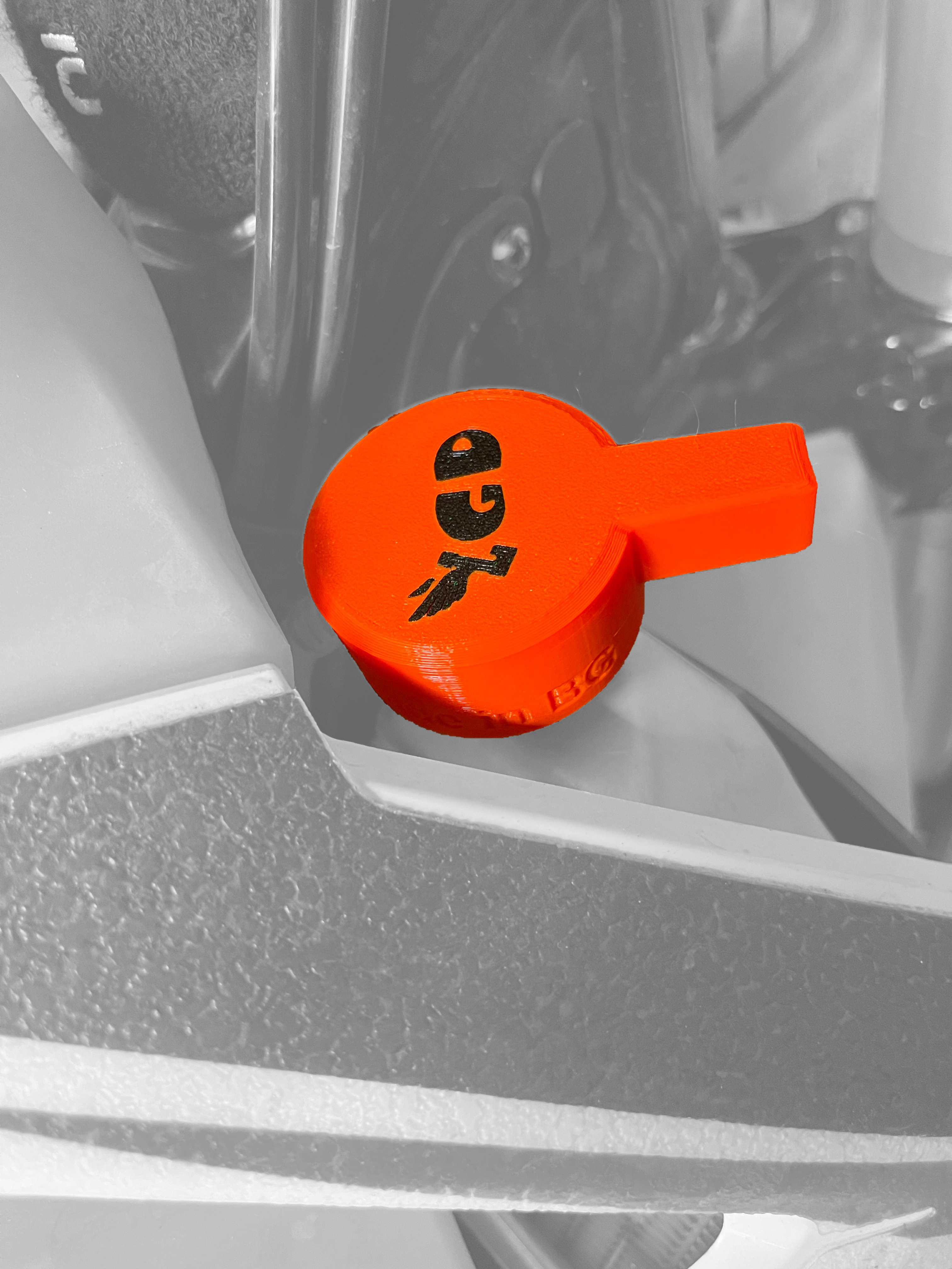 RADIATOR CAP REMOVAL TOOL- ИНСТРУМЕНТ ЗА СВАЛЯНЕ НА КАПАЧКА НА РАДИАТОРА