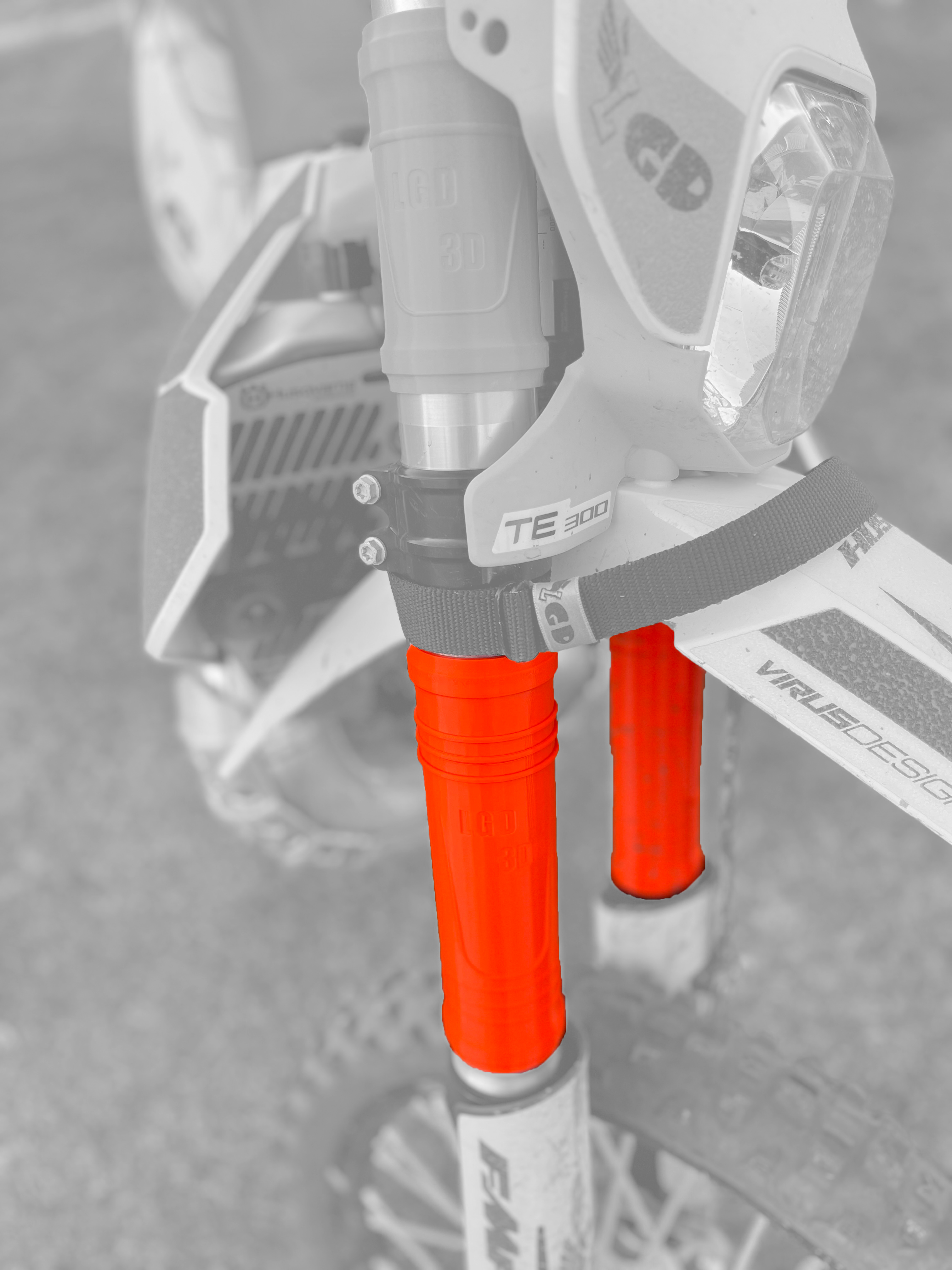 ПРЕДПАЗИТЕЛИ ЗА ПРЕДНИ АМОРТИСЬОРИ-ГОЛЕМИ